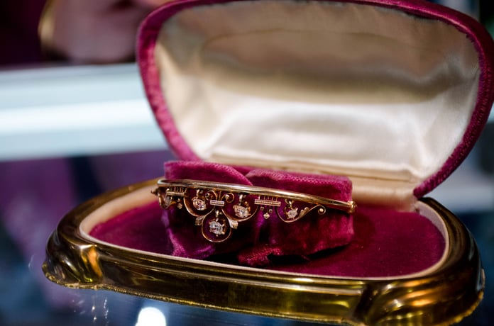 Victorian-era Bangle In Rose Gold