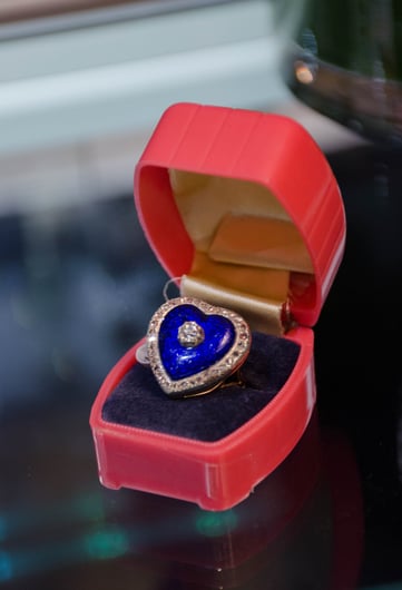 Vintage Enamal Buff Diamond & Sapphire Ring
