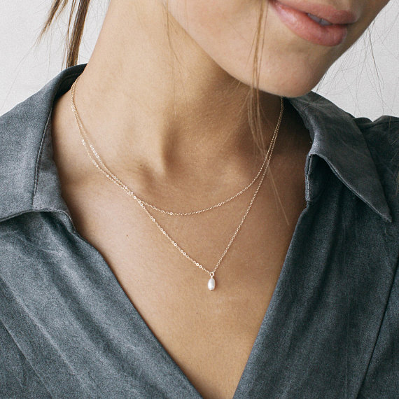 Layered Necklaces. Pearl Jewellery.