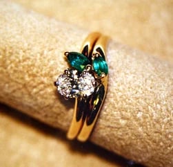 Oval_diamond_engagement_ring