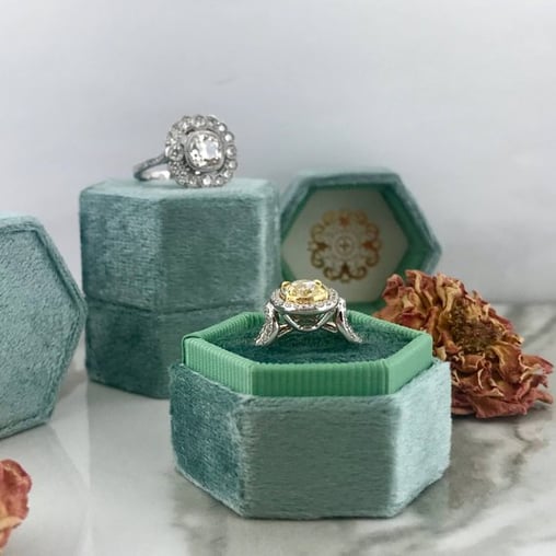 allengleur velvet engagement ring box