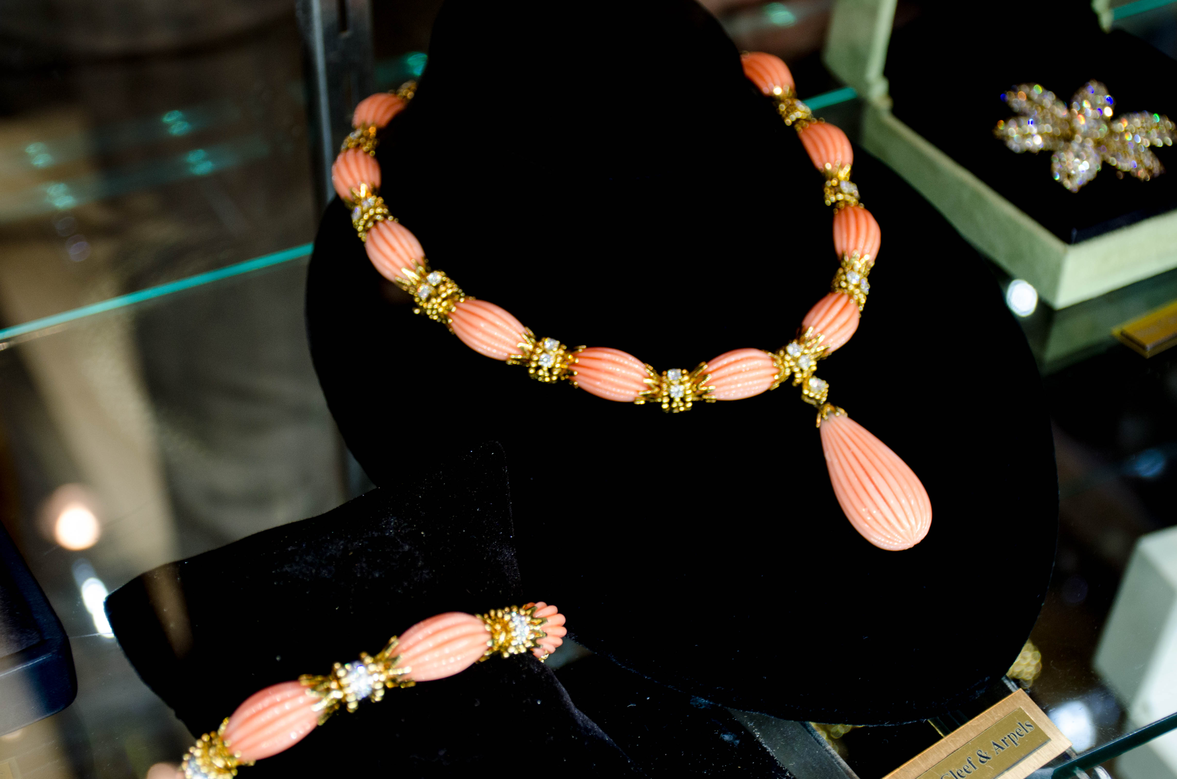 Van Cleef & Arpels coral diamond parure necklace and bracelet 